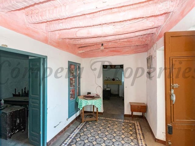 Image No.4-6 Bed Townhouse for sale