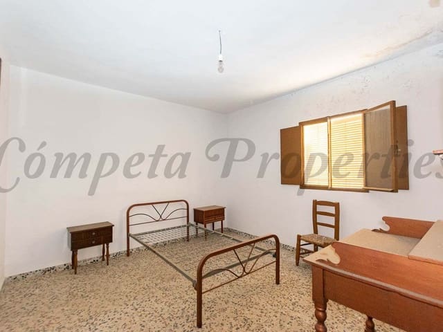 Image No.9-6 Bed Townhouse for sale