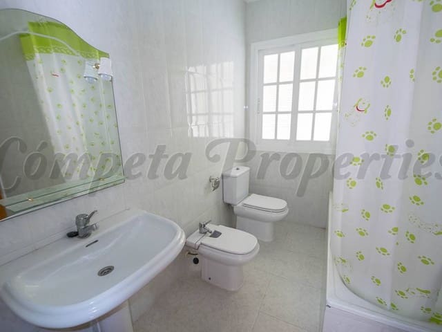 Image No.11-Maison de ville de 3 chambres à vendre à Torrox