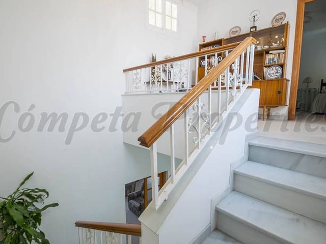 Image No.9-Maison de ville de 3 chambres à vendre à Torrox