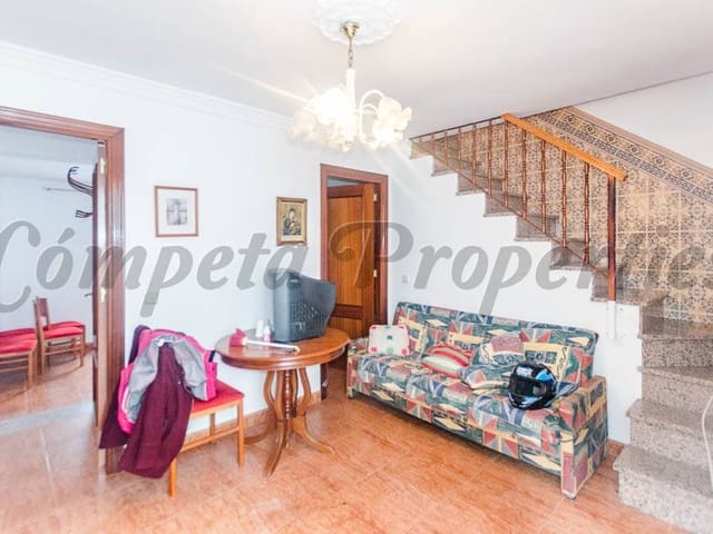 Image No.3-3 Bed Townhouse for sale