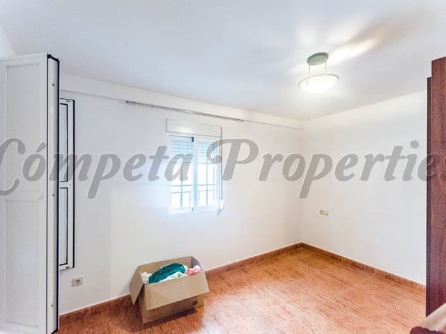 Image No.6-3 Bed Townhouse for sale