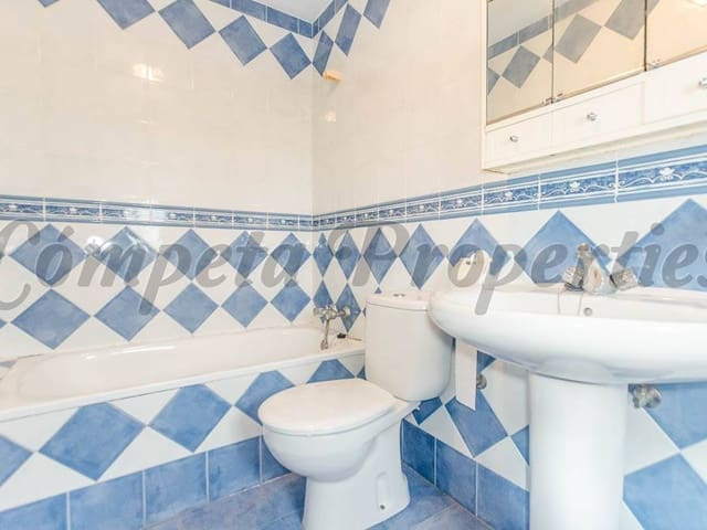 Image No.7-3 Bed Townhouse for sale