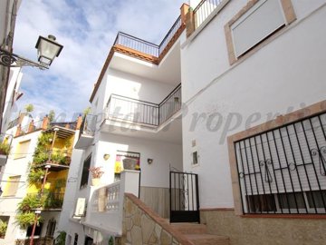 1 - Arenas, Townhouse