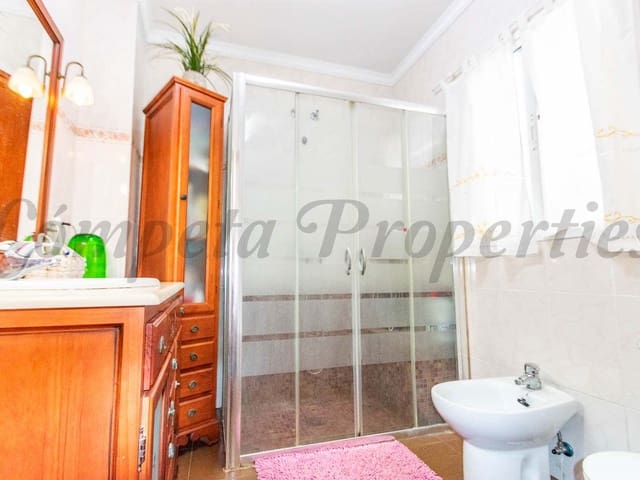 Image No.7-4 Bed Townhouse for sale