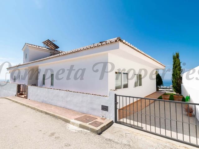 Image No.1-Villa de 3 chambres à vendre à Torrox