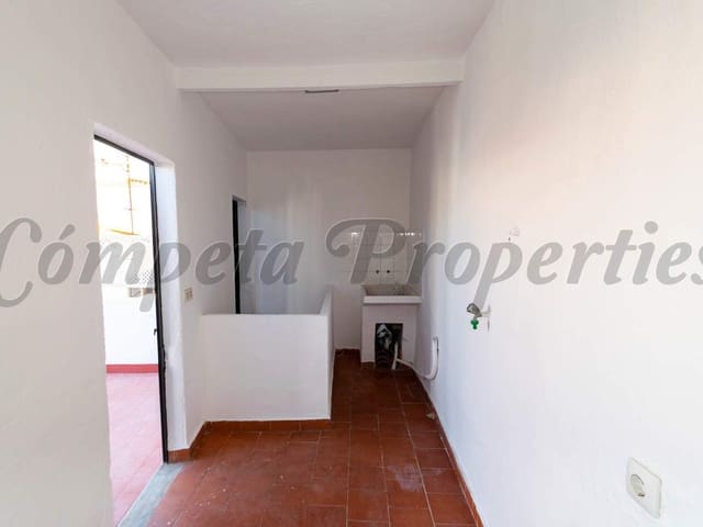 Image No.11-4 Bed Townhouse for sale