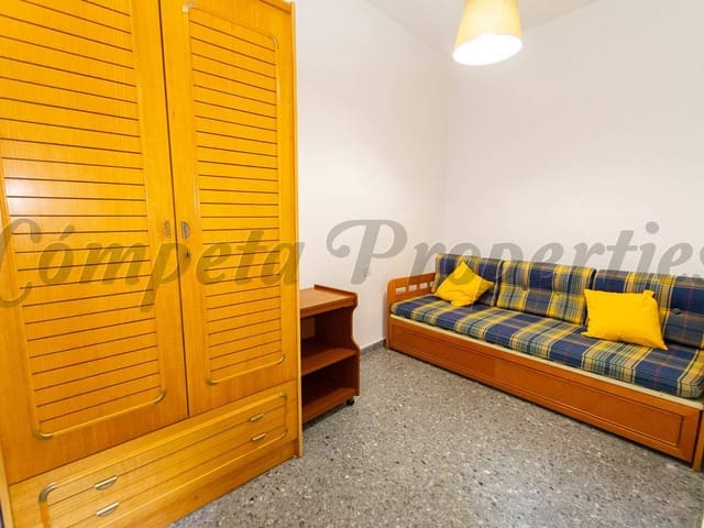 Image No.8-4 Bed Townhouse for sale