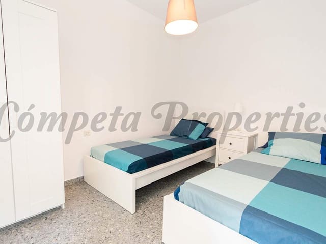 Image No.9-4 Bed Townhouse for sale