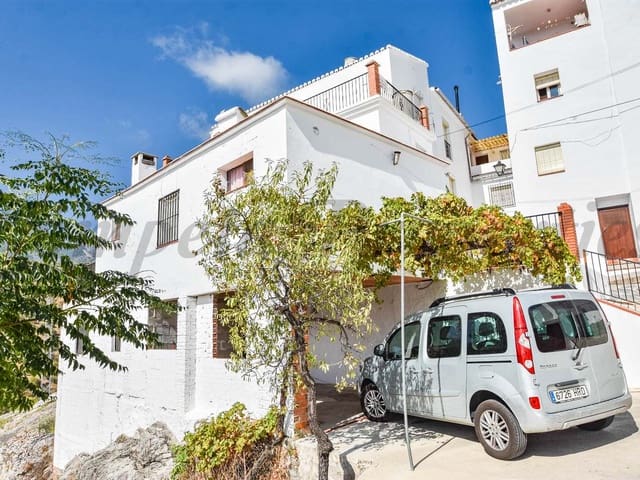 Image No.1-6 Bed Townhouse for sale