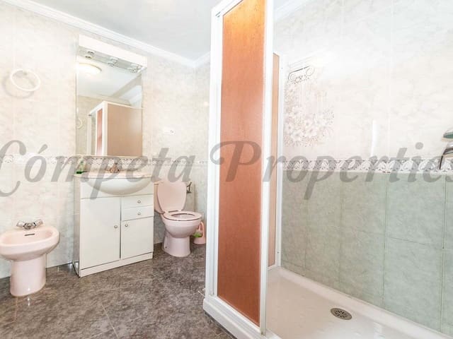 Image No.16-Maison de ville de 7 chambres à vendre à Cómpeta