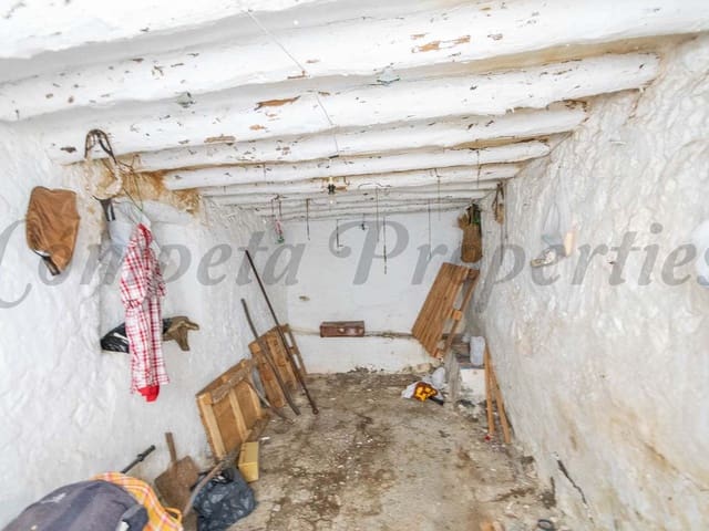 Image No.19-3 Bed Townhouse for sale