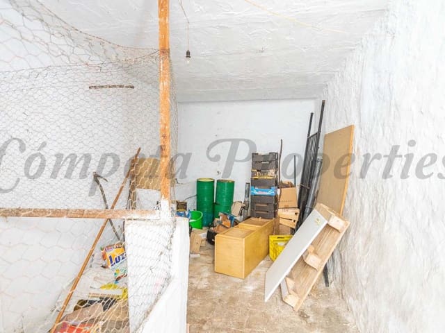 Image No.38-3 Bed Townhouse for sale