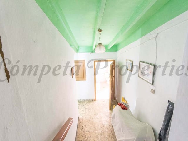 Image No.9-3 Bed Townhouse for sale