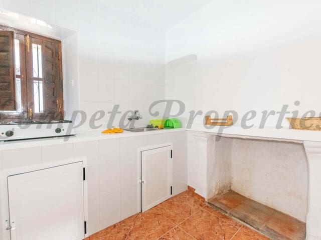 Image No.7-5 Bed Townhouse for sale