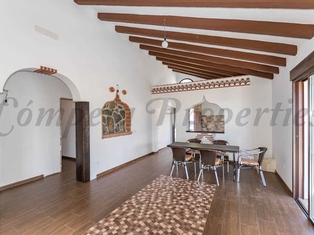 Image No.6-3 Bed Villa for sale