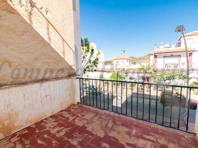 Image No.12-5 Bed Townhouse for sale