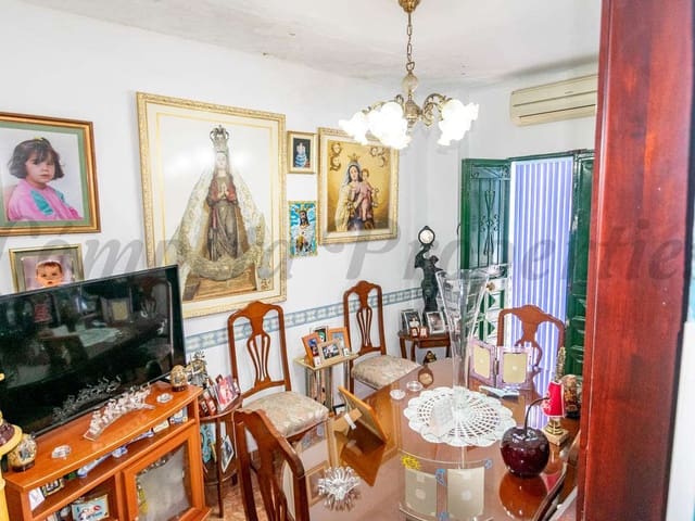 Image No.7-3 Bed Townhouse for sale