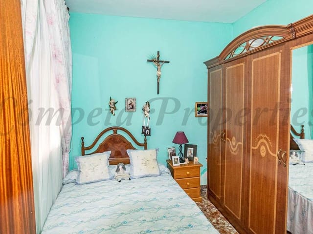 Image No.9-3 Bed Townhouse for sale