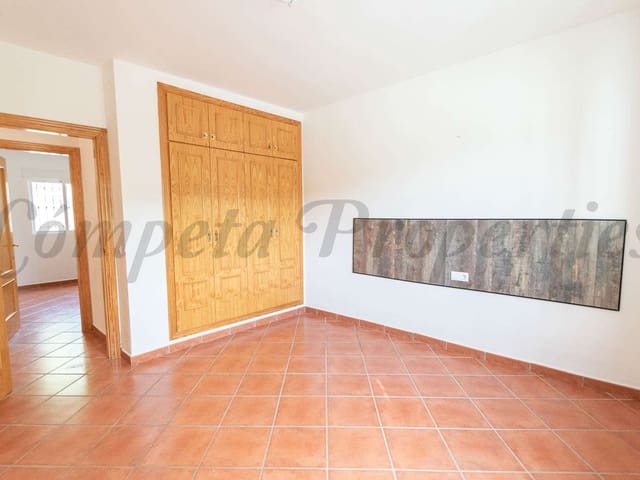 Image No.9-5 Bed Villa for sale