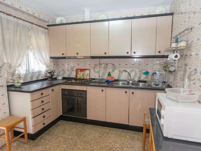 Image No.4-4 Bed Townhouse for sale