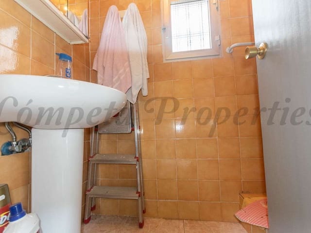 Image No.8-4 Bed Townhouse for sale