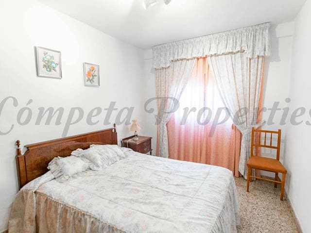 Image No.9-4 Bed Townhouse for sale