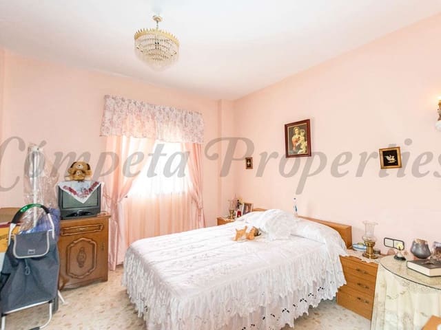 Image No.11-4 Bed Villa for sale