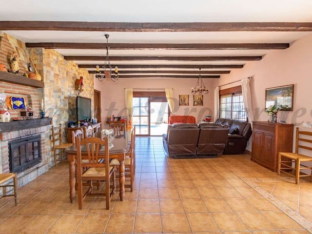 Image No.5-4 Bed Villa for sale