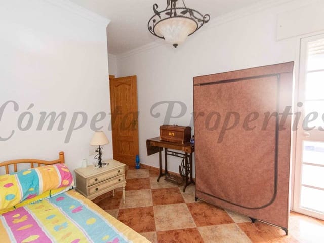 Image No.9-3 Bed Apartment for sale