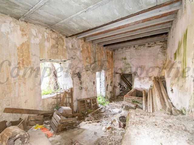 Image No.17-4 Bed Townhouse for sale