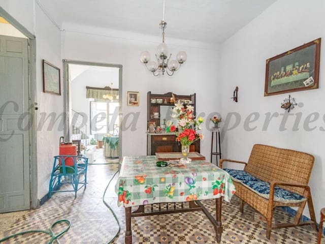 Image No.7-4 Bed Townhouse for sale