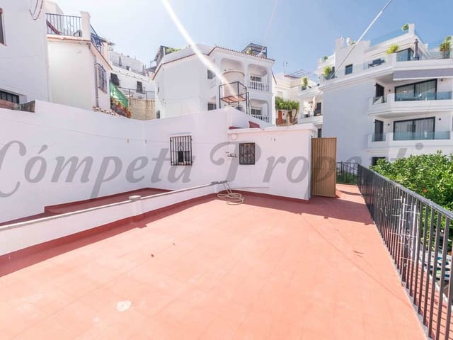 Image No.8-3 Bed Townhouse for sale