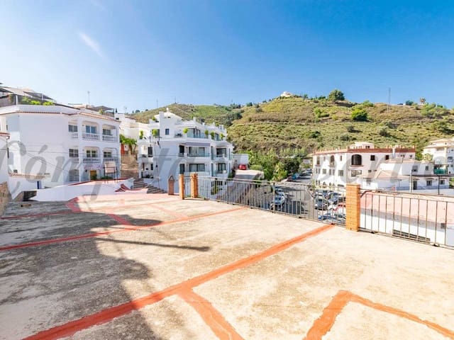 Image No.11-3 Bed Townhouse for sale