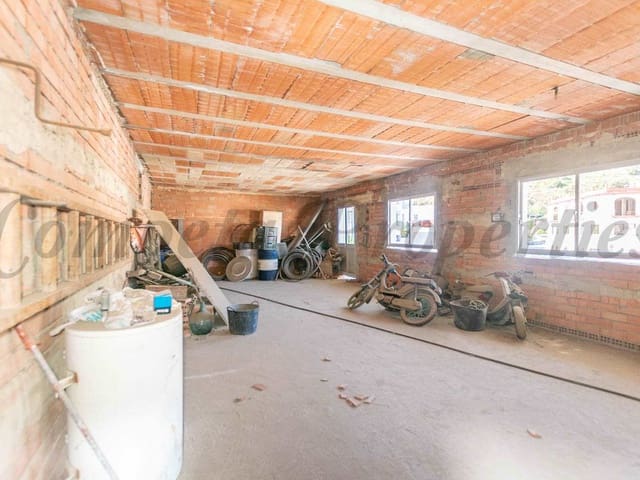 Image No.8-3 Bed Townhouse for sale