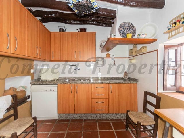 Image No.11-5 Bed Townhouse for sale