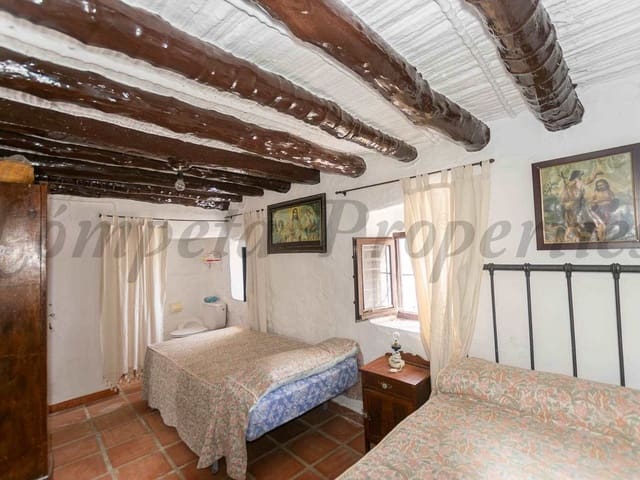 Image No.14-5 Bed Townhouse for sale