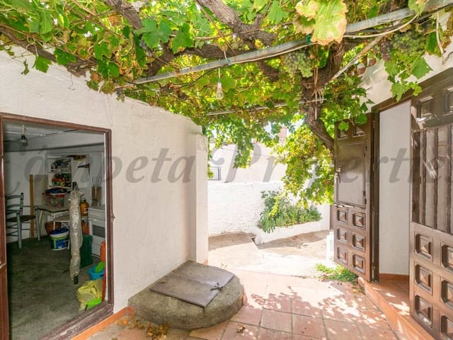 Image No.2-5 Bed Townhouse for sale