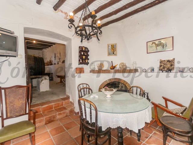 Image No.6-5 Bed Townhouse for sale