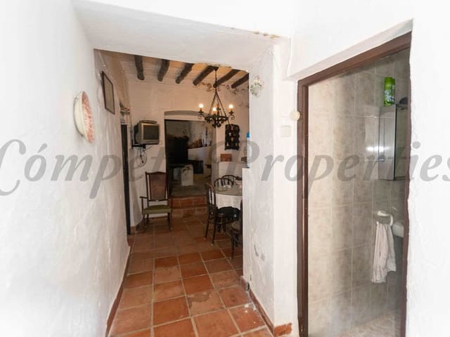 Image No.9-5 Bed Townhouse for sale