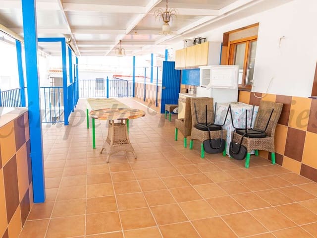 Image No.3-7 Bed Townhouse for sale