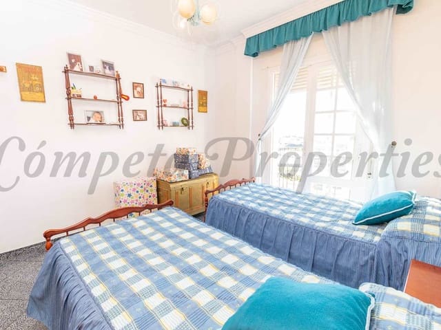 Image No.11-6 Bed Villa for sale