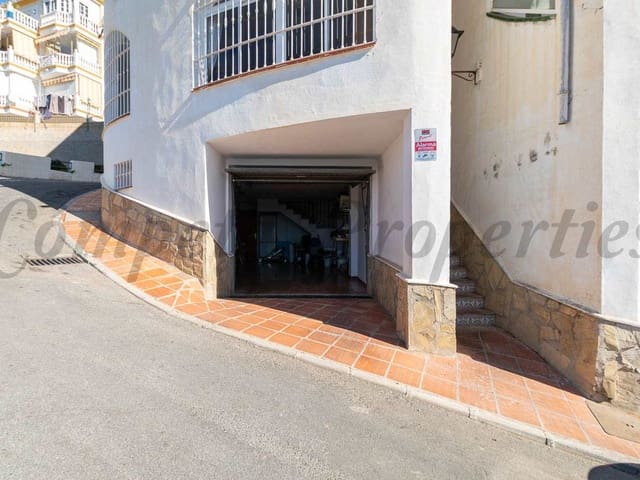 Image No.20-6 Bed Villa for sale