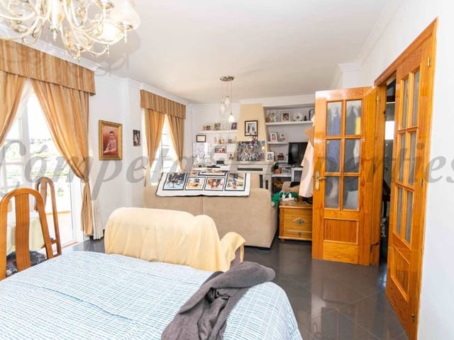 Image No.6-6 Bed Villa for sale