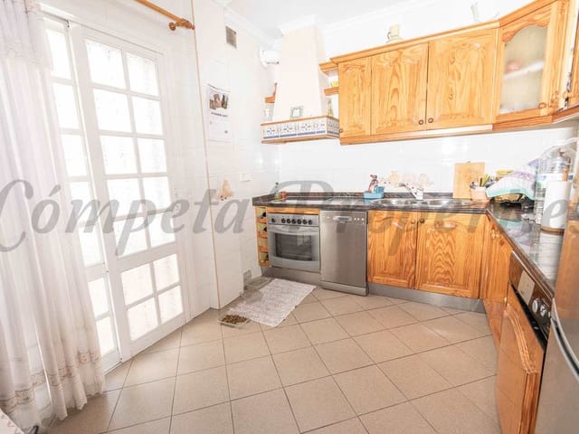 Image No.8-6 Bed Villa for sale