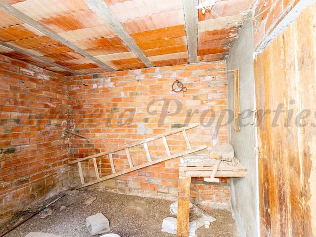 Image No.4-3 Bed Townhouse for sale