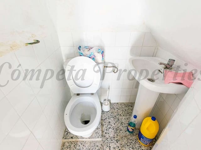 Image No.6-3 Bed Townhouse for sale