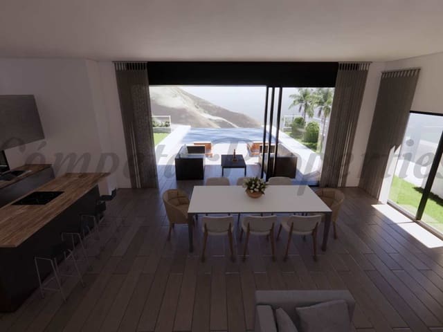 Image No.8-4 Bed Property for sale