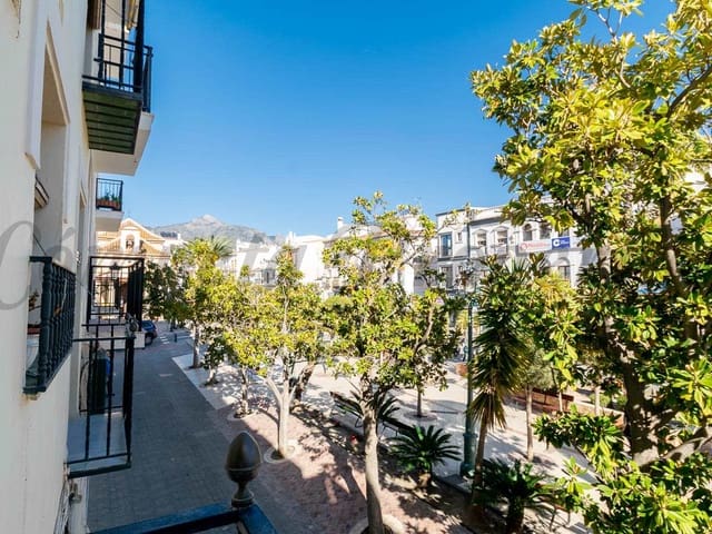 Image No.16-Maison de ville de 8 chambres à vendre à Nerja