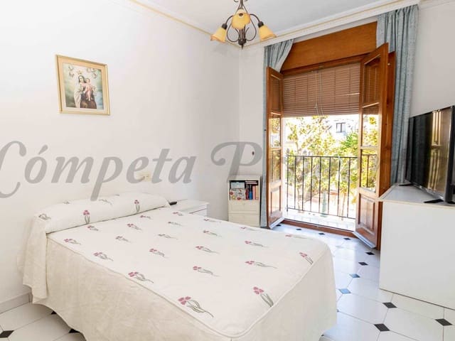 Image No.18-Maison de ville de 8 chambres à vendre à Nerja